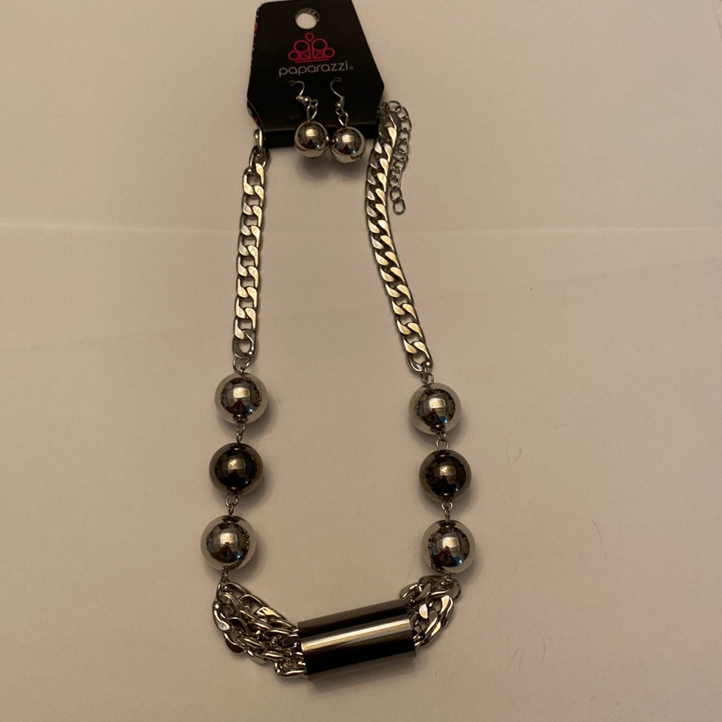 Costume Jewelry Set Necklace With Earrings